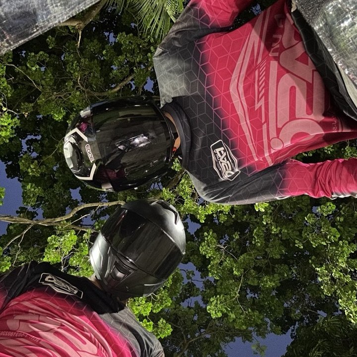 Equipo de motorizados oficiales A Un Paso Delivery